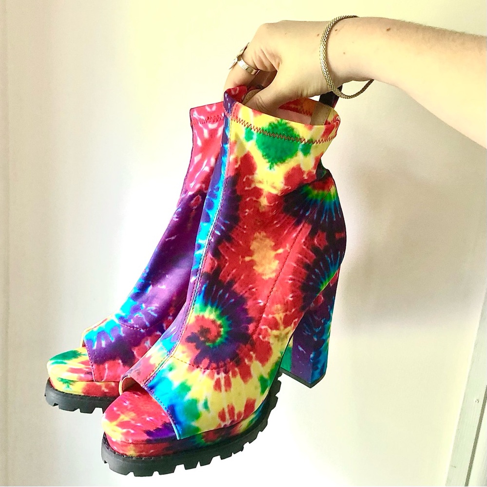 Liliana Rainbow Open-Toed Heels 🌈👠 Perfect for Summer
